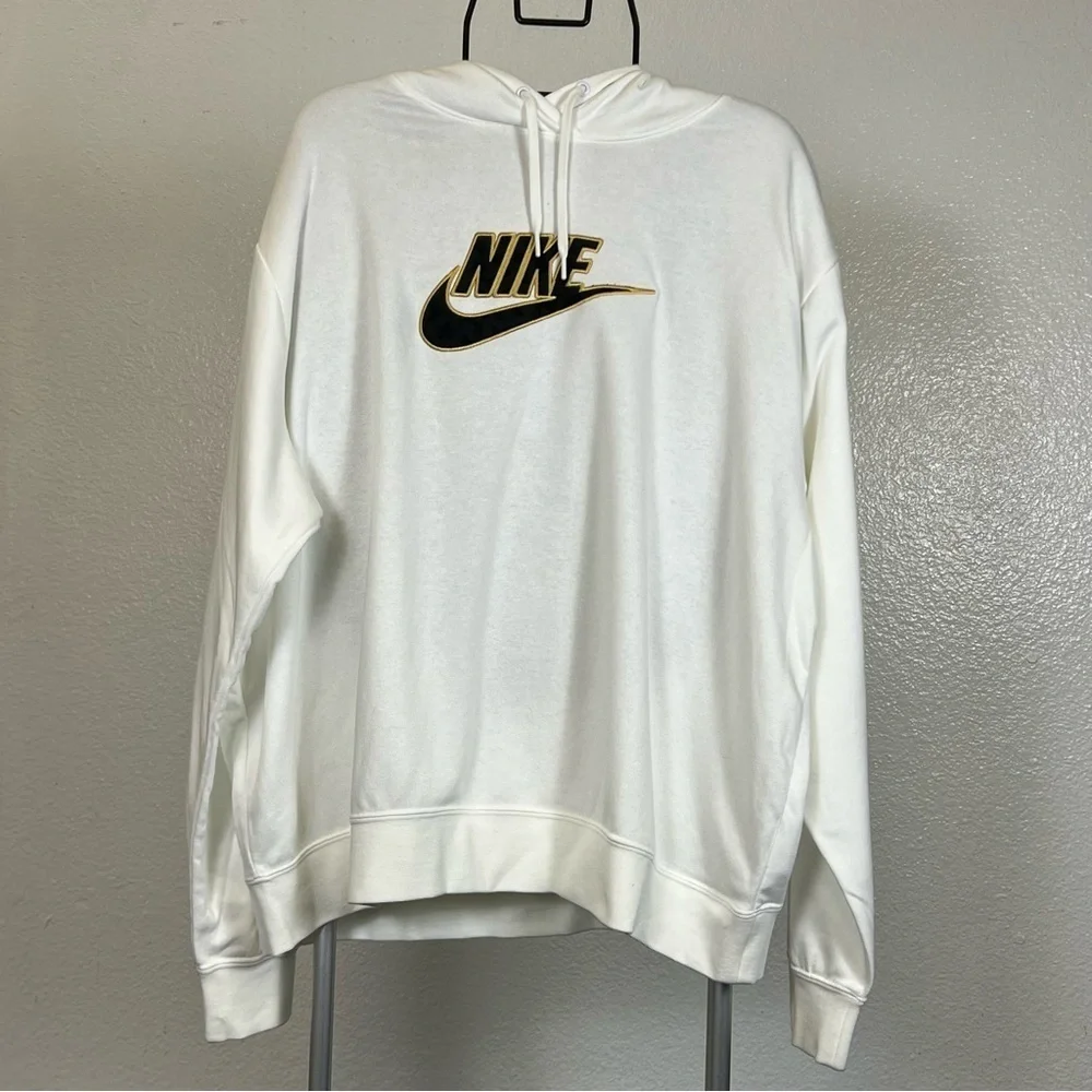 Nike Women’s White Sweater Pullovere Hoodie Size XL